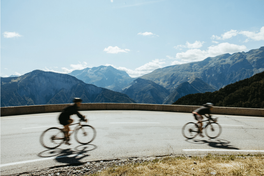 Vélo de route Alpe d'Huez Club Med